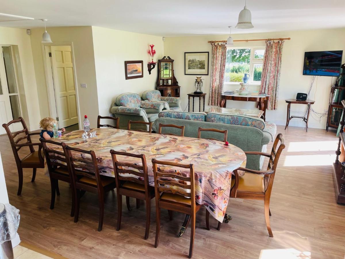 Cutteen Cottage Tulla Eksteriør billede