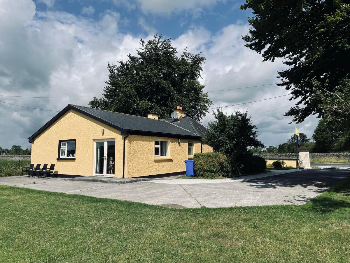 Cutteen Cottage Tulla Eksteriør billede